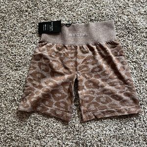 Nvgtn seamless shorts size medium